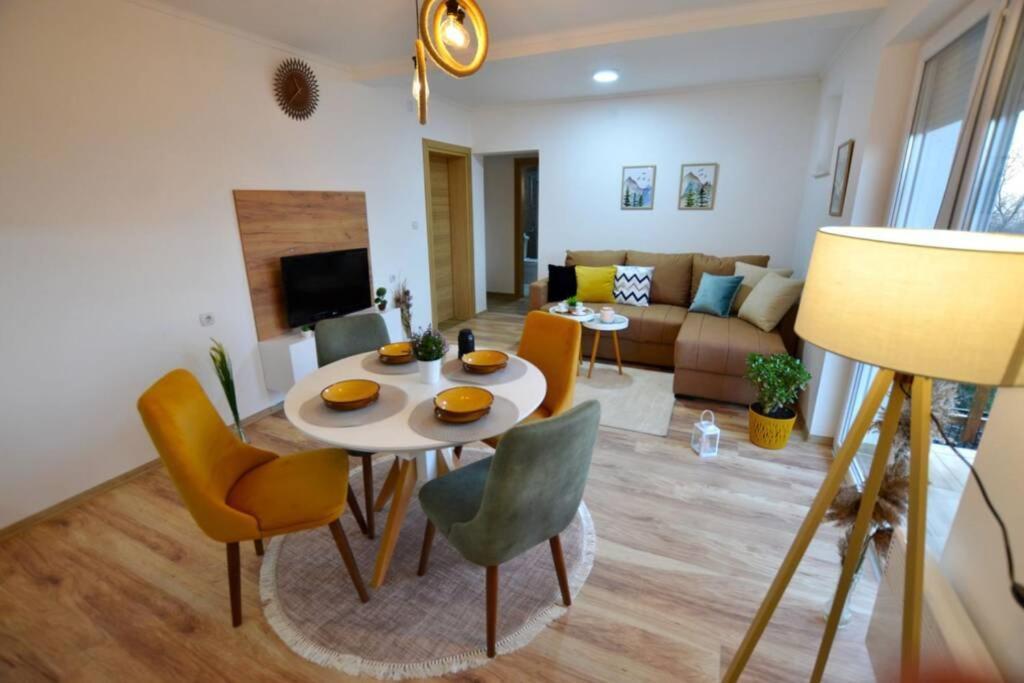 View Apartments Belasica Mokrijevo Exteriör bild